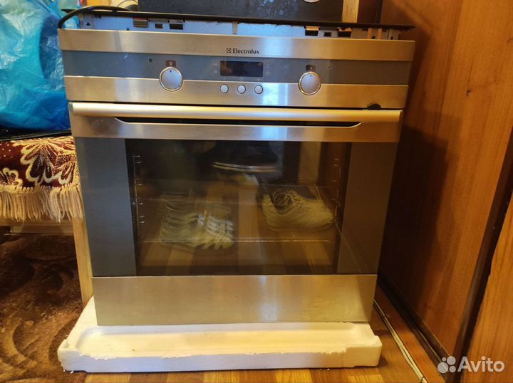 Духовой шкаф