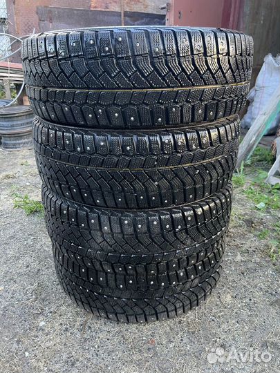 Viatti Brina 215/55 R17 30V