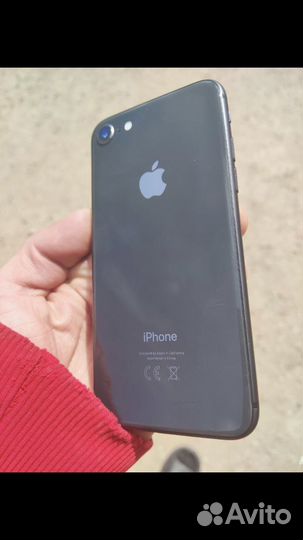 iPhone 8, 64 ГБ