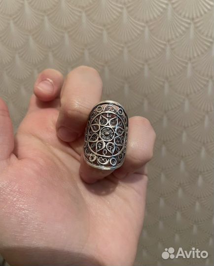 Серебряное кольцо