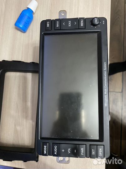 Магнитола на mitsubishi pajero 4