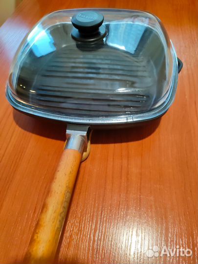 Чугунная сковорода гриль со стеклянной крышкой
