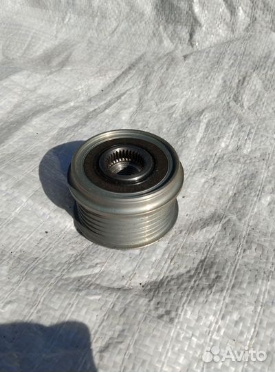 Муфта обгонная генератора Опель Астра Н