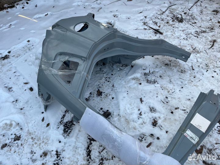 Боковина левая exeed LX