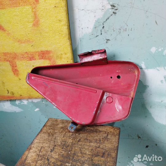 Левый бардачек мотоцикла Ява 634