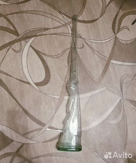Стеклянная бутылка в виде ружья