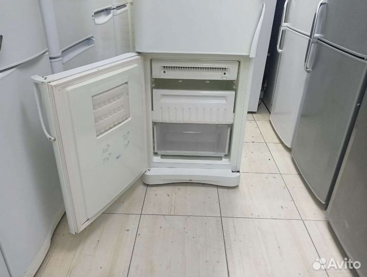 Холодильник бу indesit 170 см. Доставка