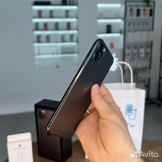 iPhone 11 Pro Max, 64 ГБ