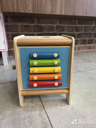 Деревянный бизиборд