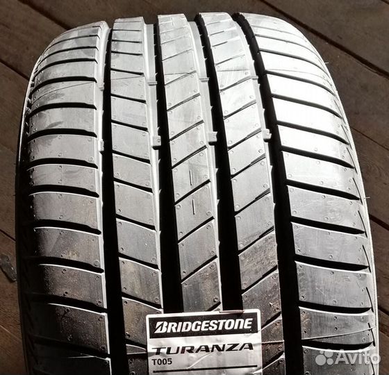 Bridgestone Turanza T005 245/40 R21 100Y