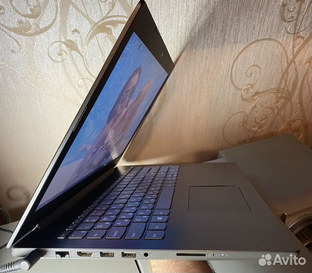 Ноутбук Lenovo