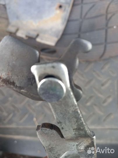 Задняя правая планка колодок Kia Spectra