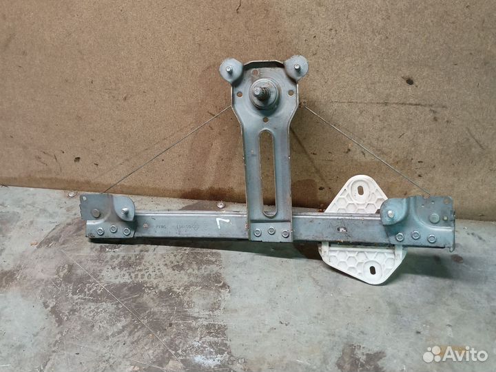 Стеклоподъёмник задний левый Renault Logan