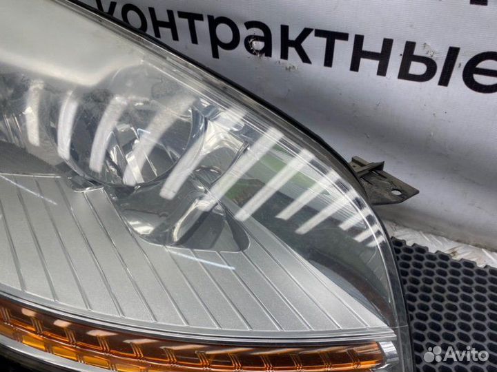 Фара передняя правая Citroen C4 Picasso UD 5FV