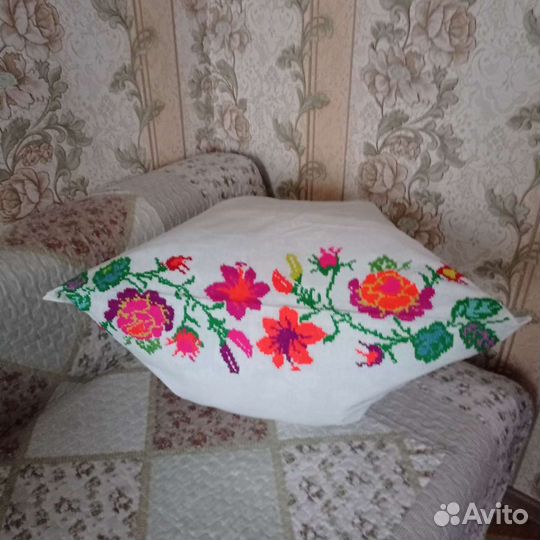 Наволочка ручная вышивка 60-70 годов