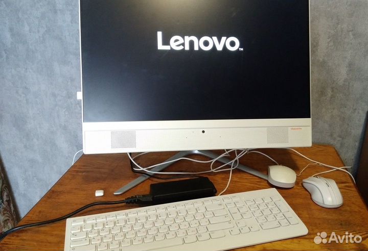 Моноблок Lenovo ideacentre 510-22ASR, цвет белый