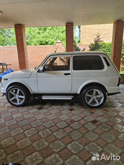 LADA 4x4 (Нива) 1.7 МТ, 2012, 80 000 км