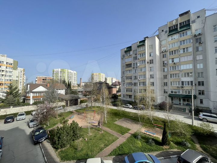 2-к. квартира, 65 м², 8/9 эт.