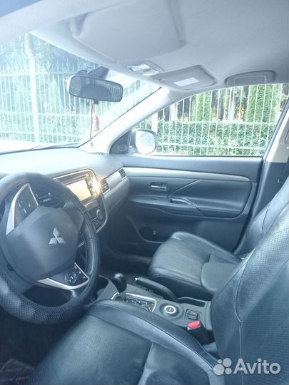 Mitsubishi Outlander 2.0 CVT, 2012, 175 000 км
