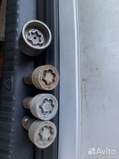 Колесные болты vag(Секретные болты)