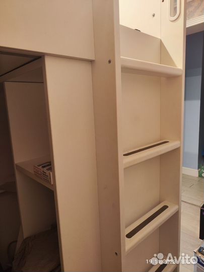 Кровать чердак IKEA со столом