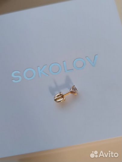 Одиночная золотая серьга с фианитом/Пусет/Гвоздик