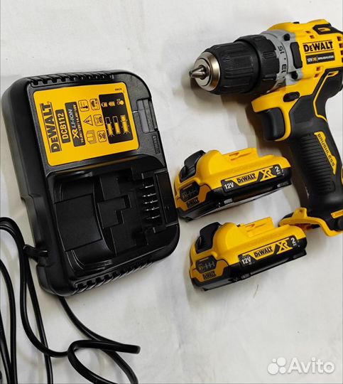 Аккумуляторная дрель шуруповёрт Dewalt DCD 701