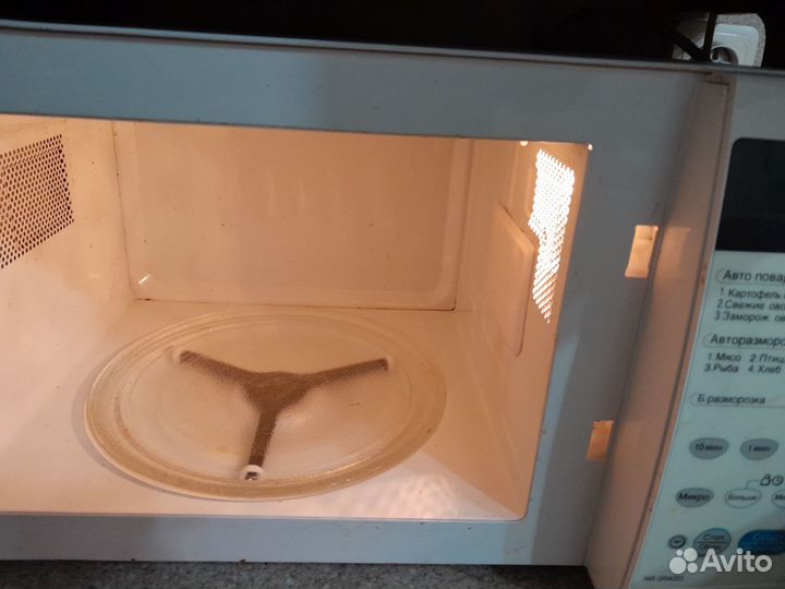 Микроволновка LG intellowave MS2042G