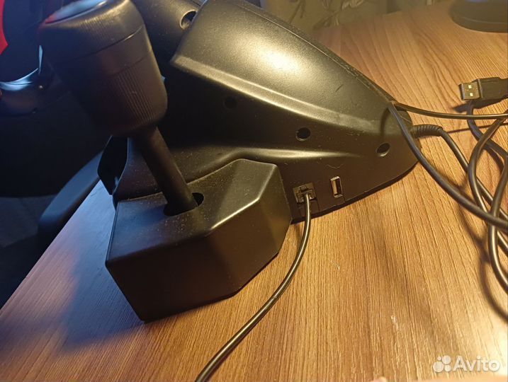 Игровой руль Dialog 180