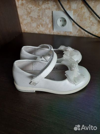 Туфли для девочки 25 размер