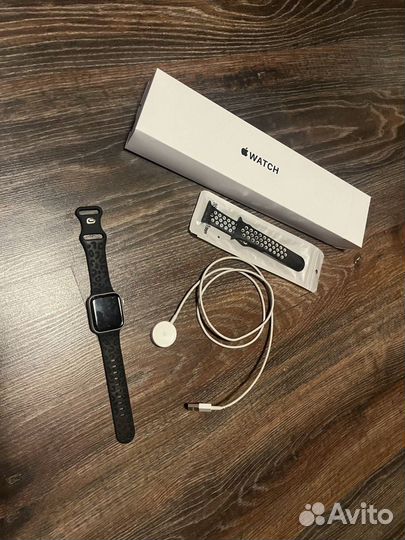 Часы apple watch se 40 mm