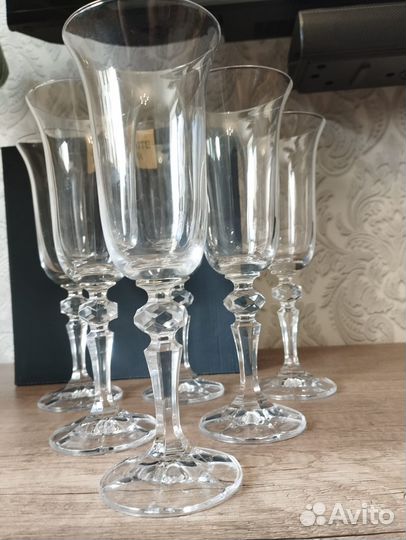 Новые бокалы для шампанского Bohemia Crystal, 6шт