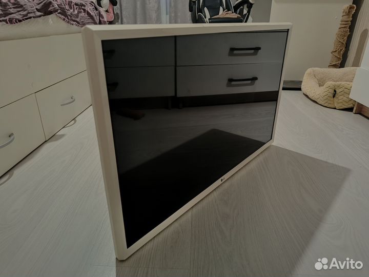 Телевизор бу LG