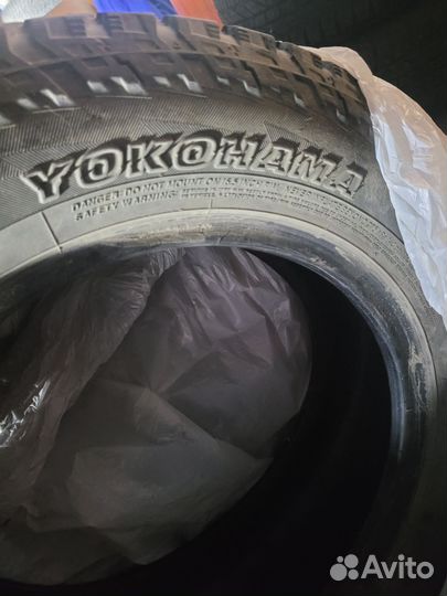 Yokohama Geolandar A/T G015 215/65 R16