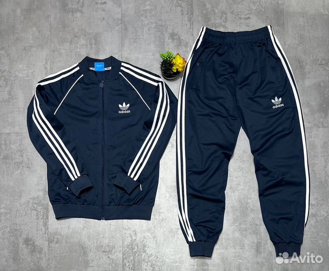 Спортивный костюм Adidas