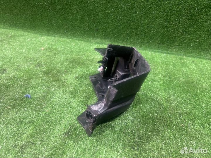 Накладка на порог наружная передняя правая Renault