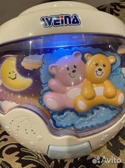 Музыкальный мобиль на кроватку