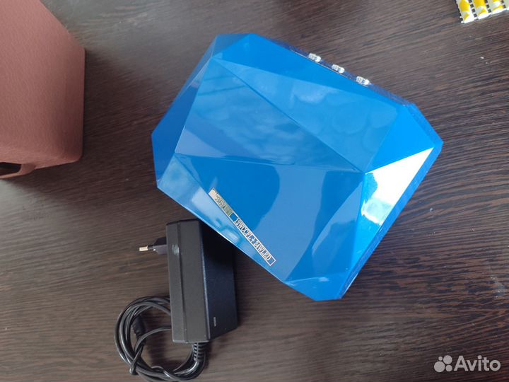 LED лампа для маникюра