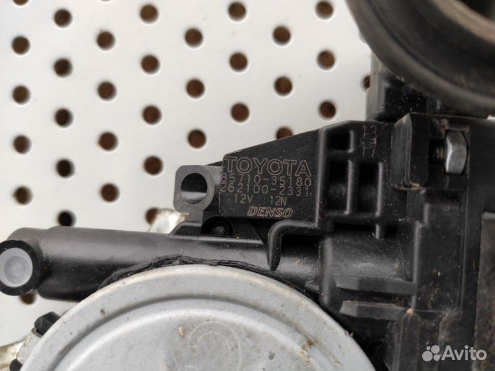 Стеклоподъемник задний левый Toyota Rav 4 XA30