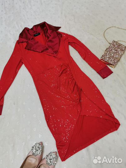 Платье нарядное новогоднее крачное chicme M