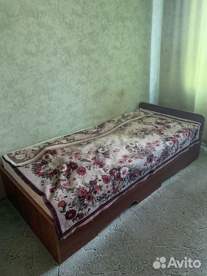 Кровать односпальная
