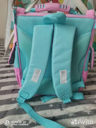 Портфель, ранец школьный