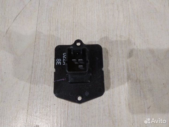 Резистор печки Mitsubishi Lancer 10 4B11 2008