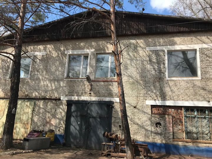 Продам помещение свободного назначения, 1043 м²