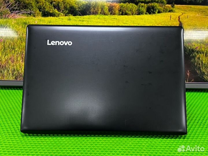 Ноутбук Lenovo для простых игр и работы