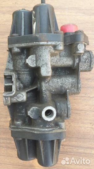 Кран 4-х контурный Mercedes Benz Actros MP1 OM501