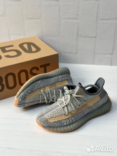 Кроссовки Adidas yeezy boost 350 v2