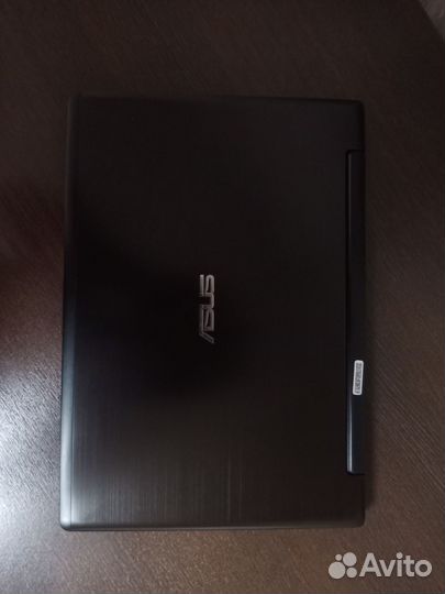 Ноутбук asus