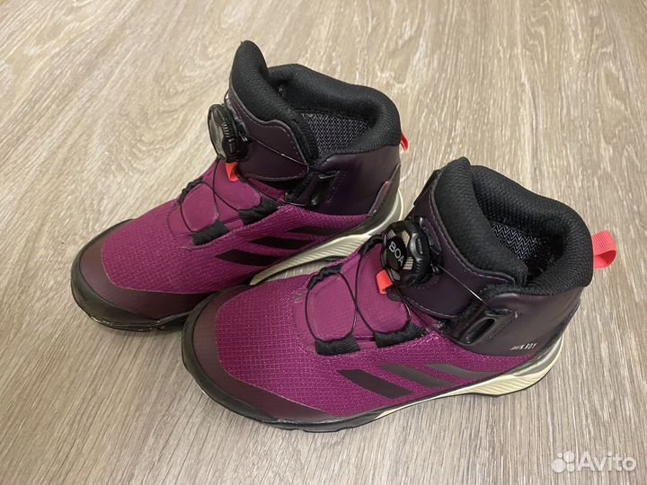 Ботинки adidas boa