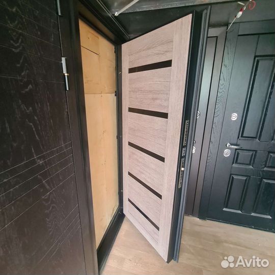 Металлическая дверь бу 860 2050